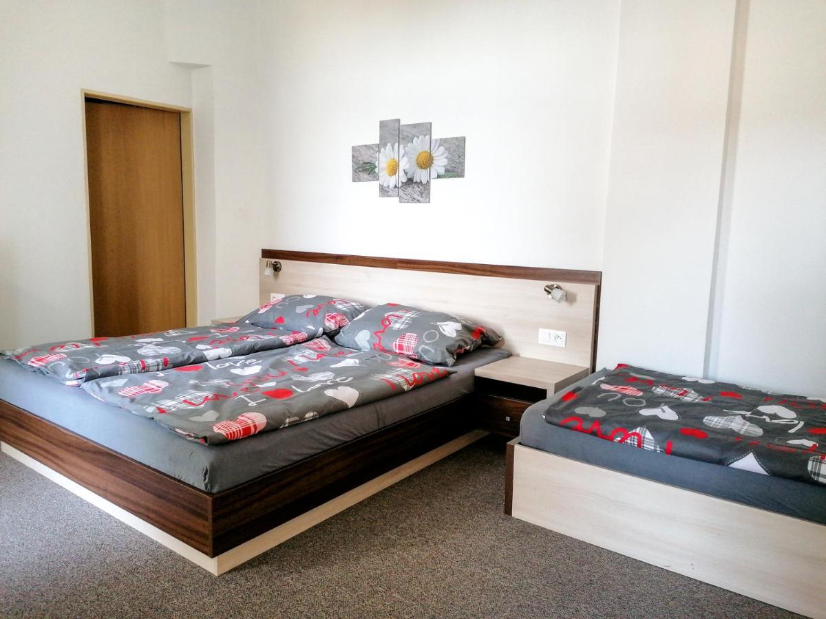 Hostel Vodna 1 Kosice Bagian luar foto
