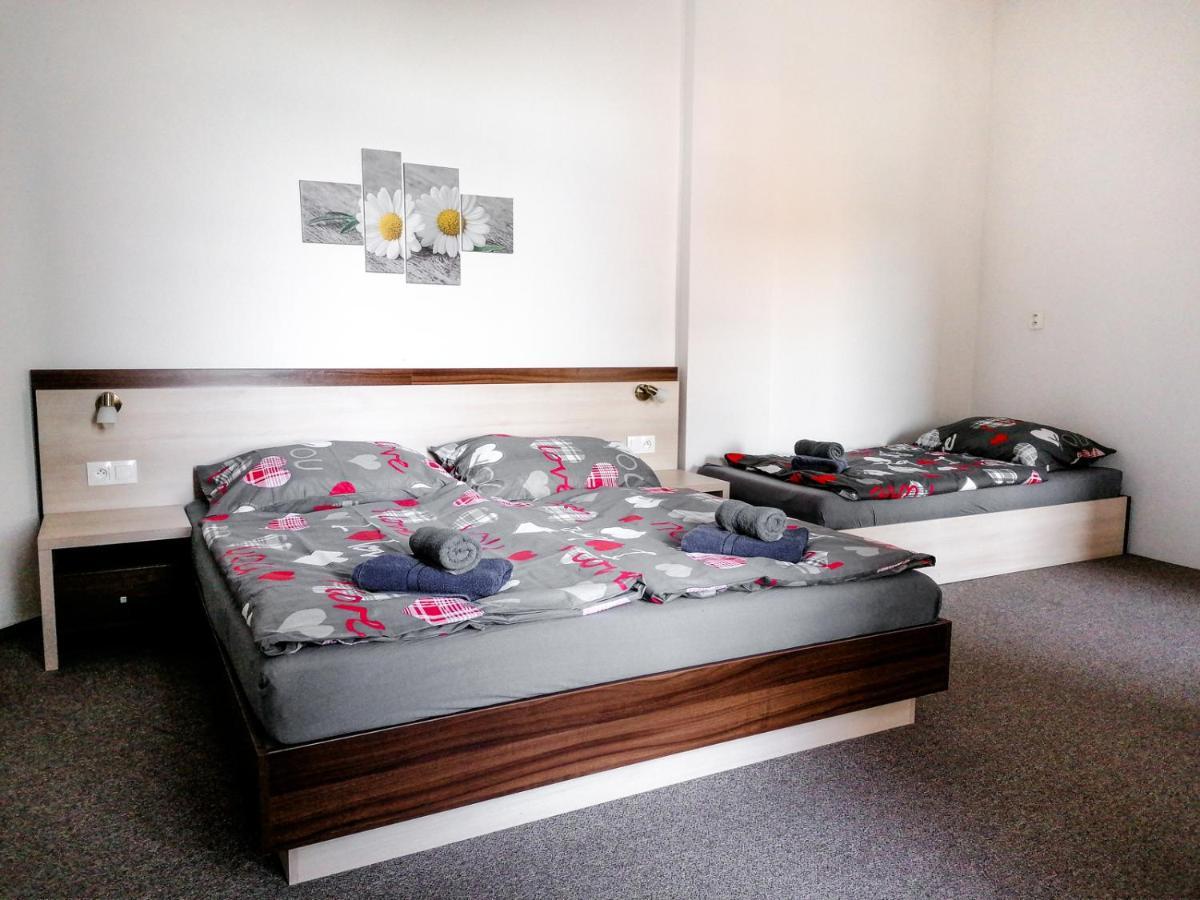 Hostel Vodna 1 Kosice Bagian luar foto